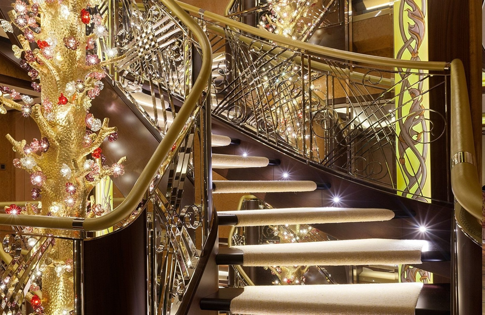 YACHT INTERIOR